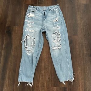 American Eagle relaxed mom jeans